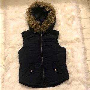Aéropostale Vest